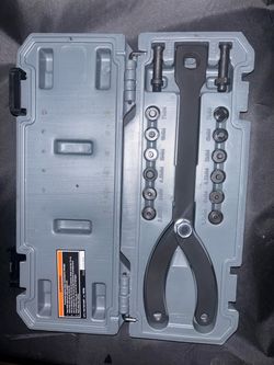 Pulley holder tool universal fits a lot if not most cars