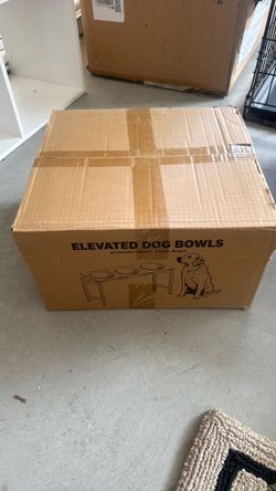 Dog bowl holder