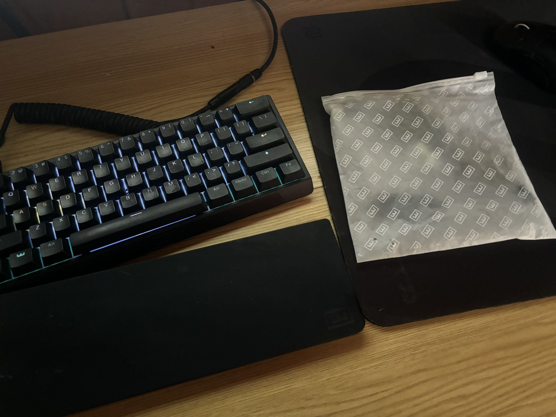 Wooting 60he + wooting wrist rest