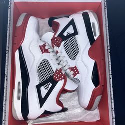 Jordan 4 Fire Red Size 9 