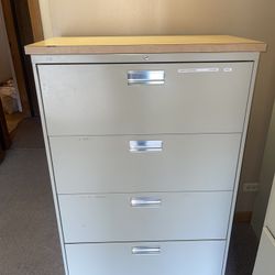 4 Drawer File Cabinet 