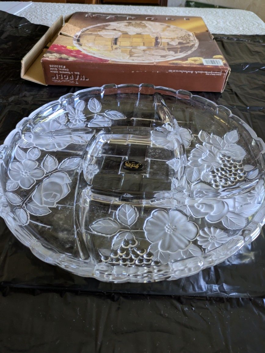 Napoli Crystal Clear Studio Divided Frosted Accent Platter ..