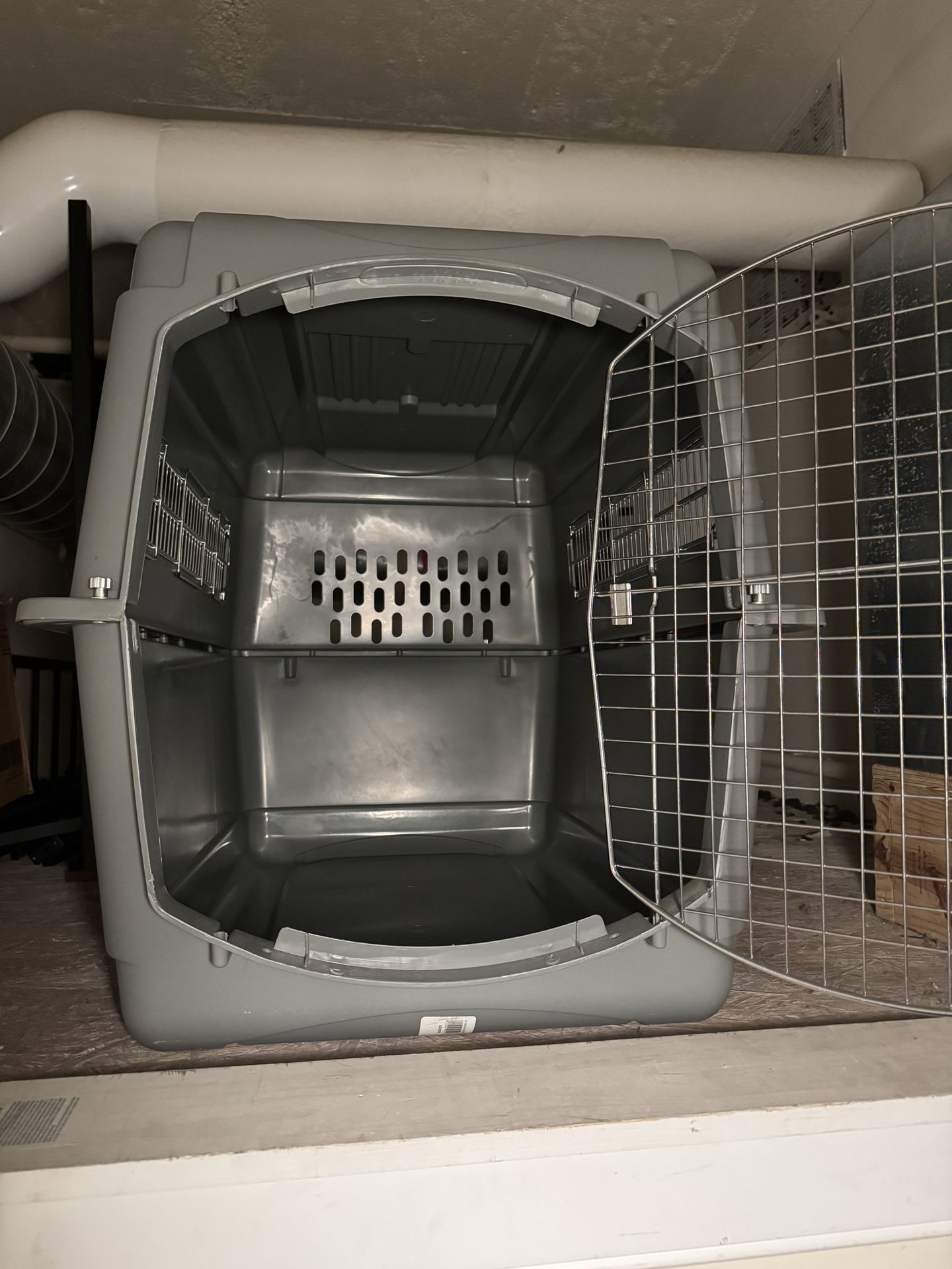Large Dog Kennel