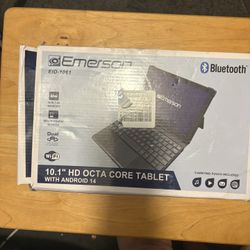Emerson 10.1 inch tablet with folio keyboard case