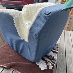 Lookout Dog Car Seat