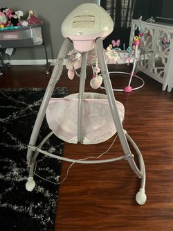 Graco baby girl swing