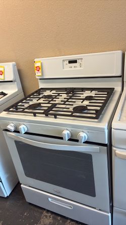 Nice like new Whirlpool gas stove