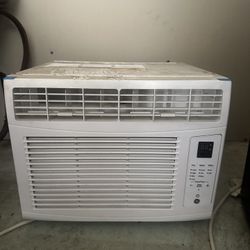 GE Window Unit AC Conditioner 