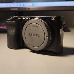 SONY Alpha 6000