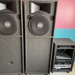 [TAKING BEST OFFER] Speaker Cabinets Complete Sound System