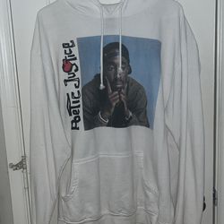 Young men’s Poetic Justice outfit