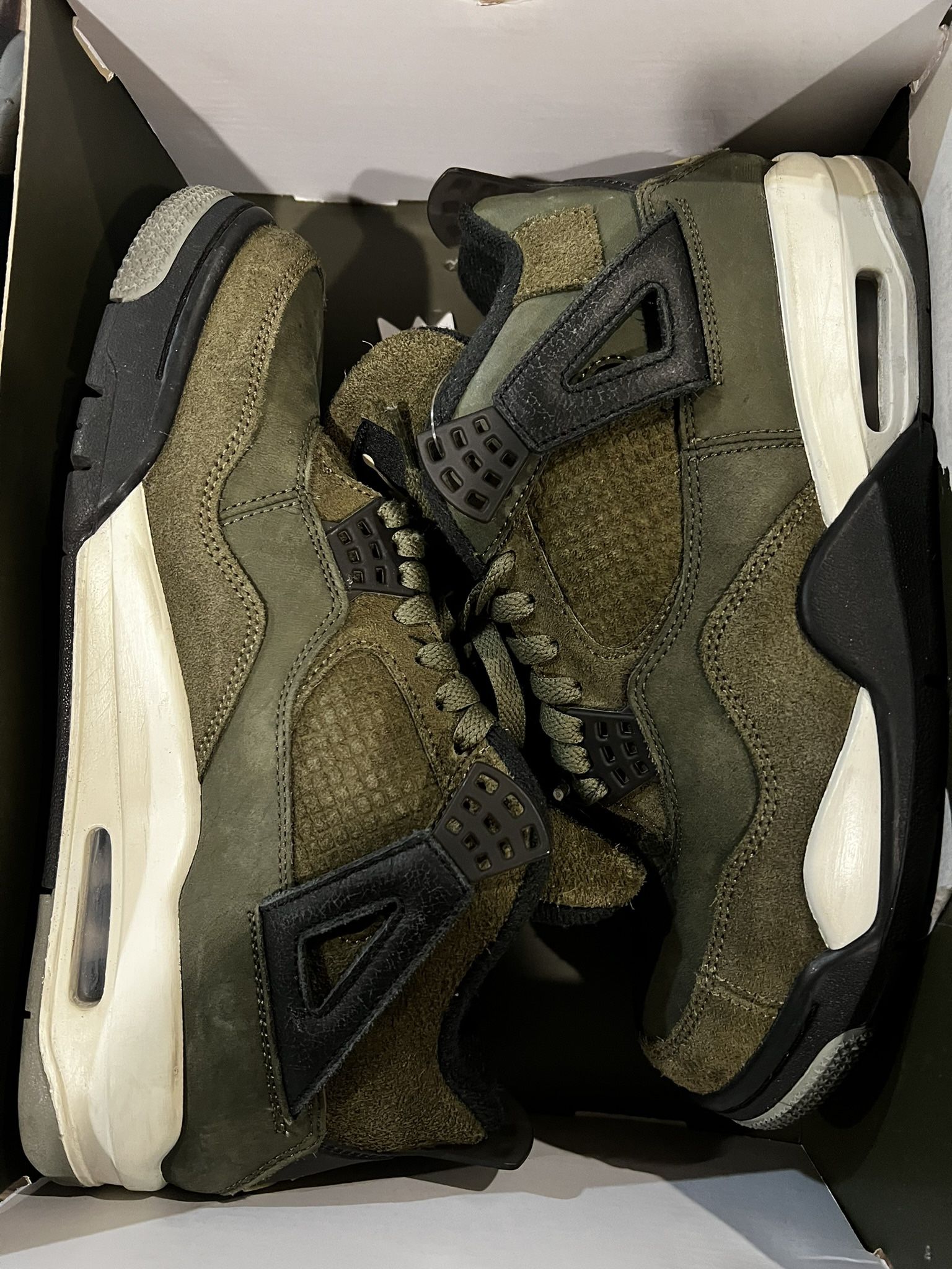 Jordan 4s