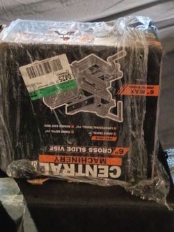 Central machinery cross slide vise