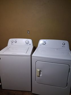 Amana washer and dryer set