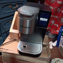 Commercial Series Digital Keurig Cost Almost 500never Used With The Box asking $100 