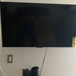 Insignia TV with remote control