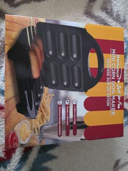 Mini hotdog maker