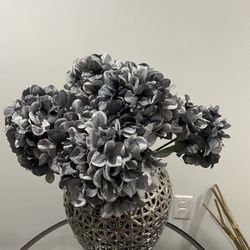 Artificial Flowers ( 6 Pieces) New