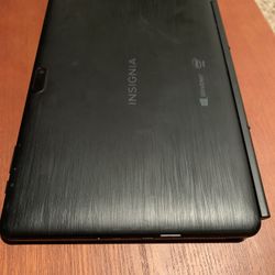 Insignia Tablet With Detachable Keyboard 