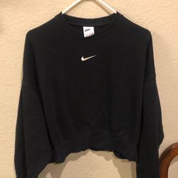 Nike Women’s Sweater Small