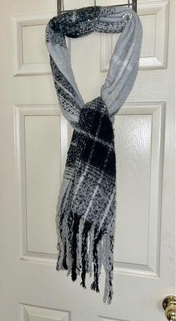 Black and Gray Plaid Fringe Scarf