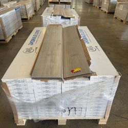 Up $0.89/sq ft 5.5mm~10mm Luxury Vinyl Plank Flooring SPC Flooring Wholesale Price 100+ Colors Available