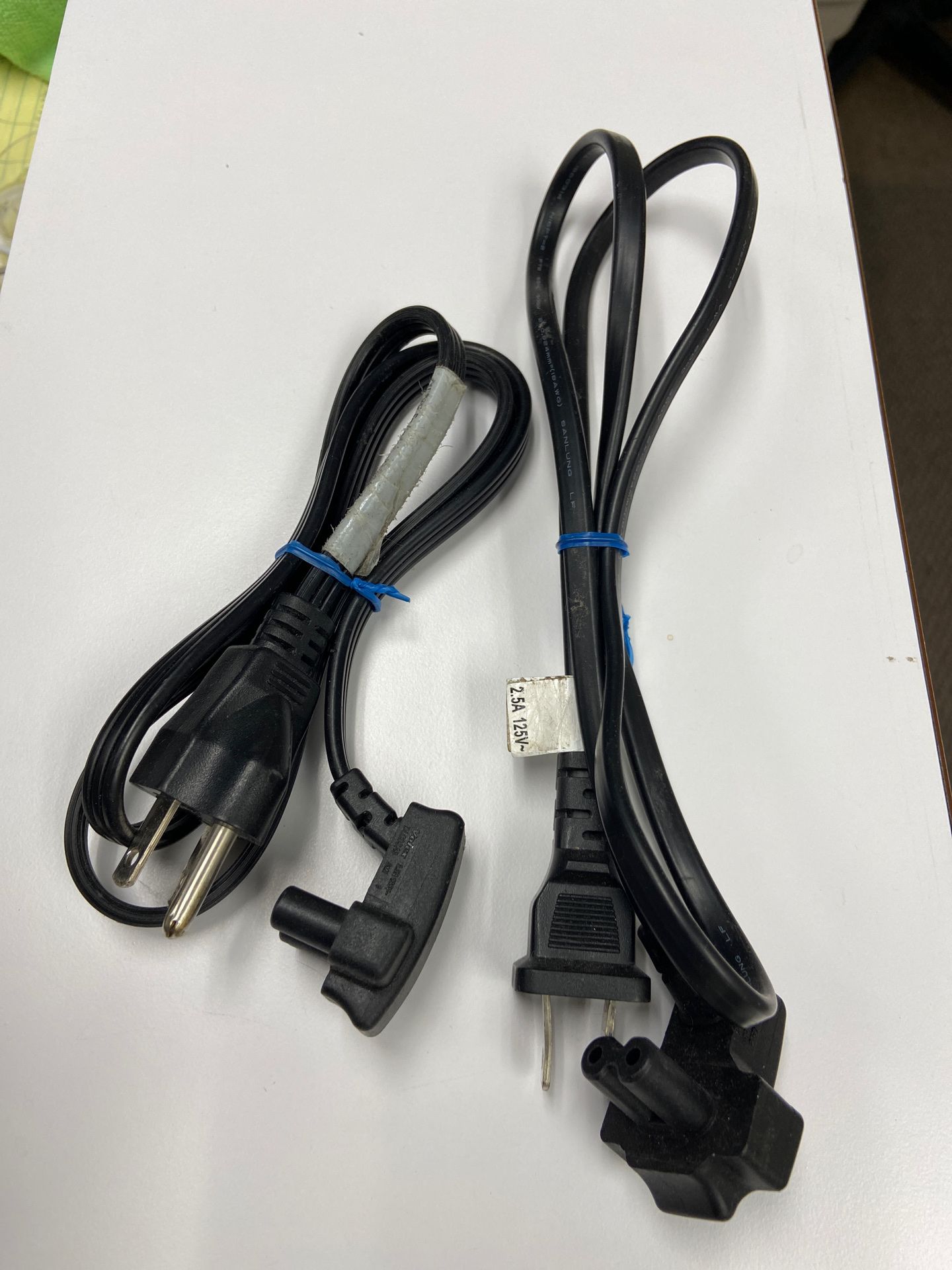 Dell laptop AC power cables, does not include the AC adapter