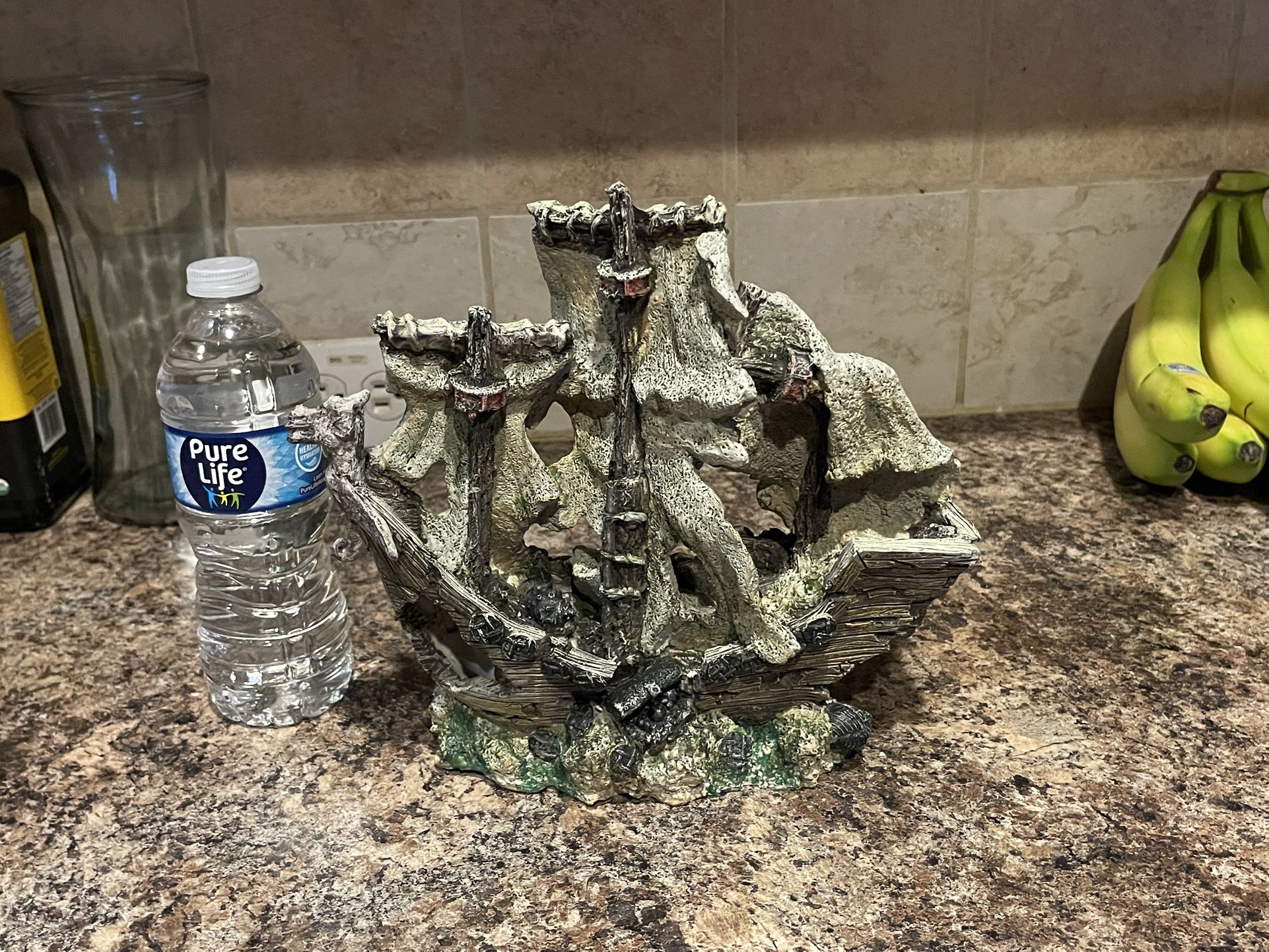 Ship Decoration For Fish Tank / Aquarium