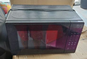 Black Countertop Microwave Oven