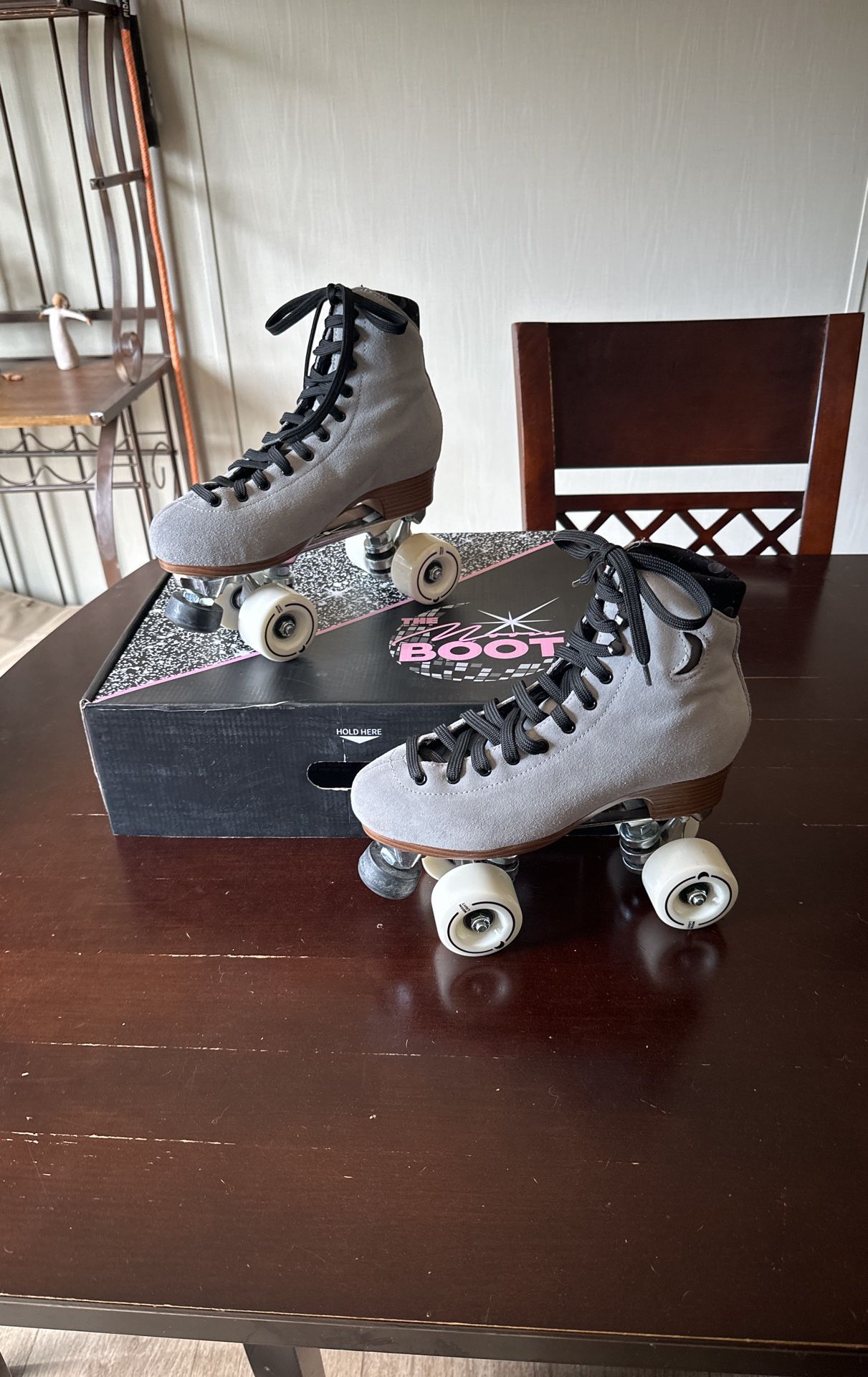 Moonlight Roller Skate