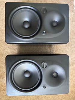 Mackie HR824 Mk2