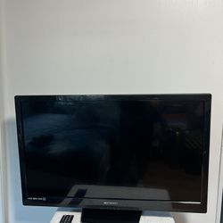 Emerson Led HDMI 32” TV With Stand And Remote