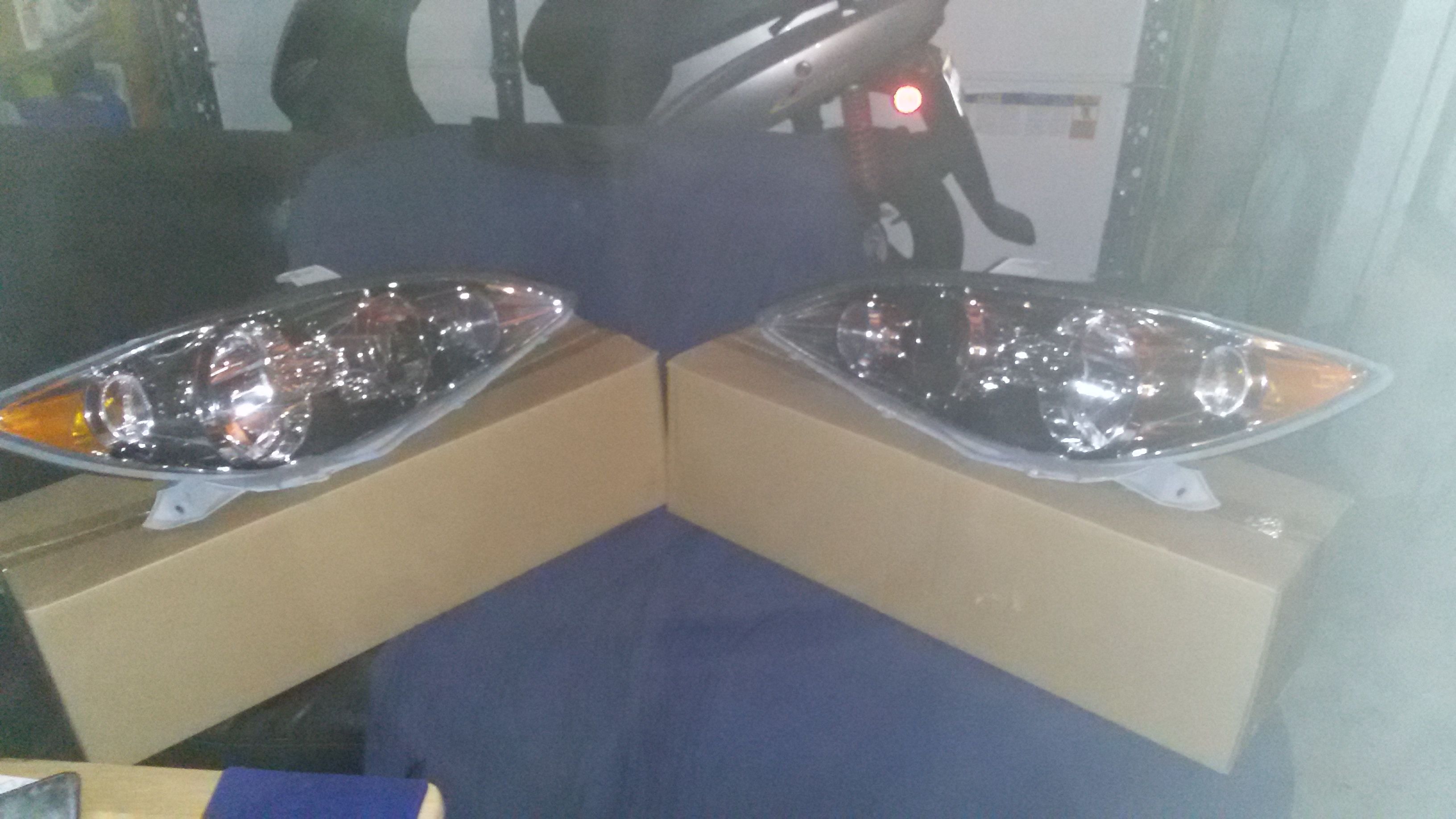 2002-2006 Toyota Camry Headlight Lens