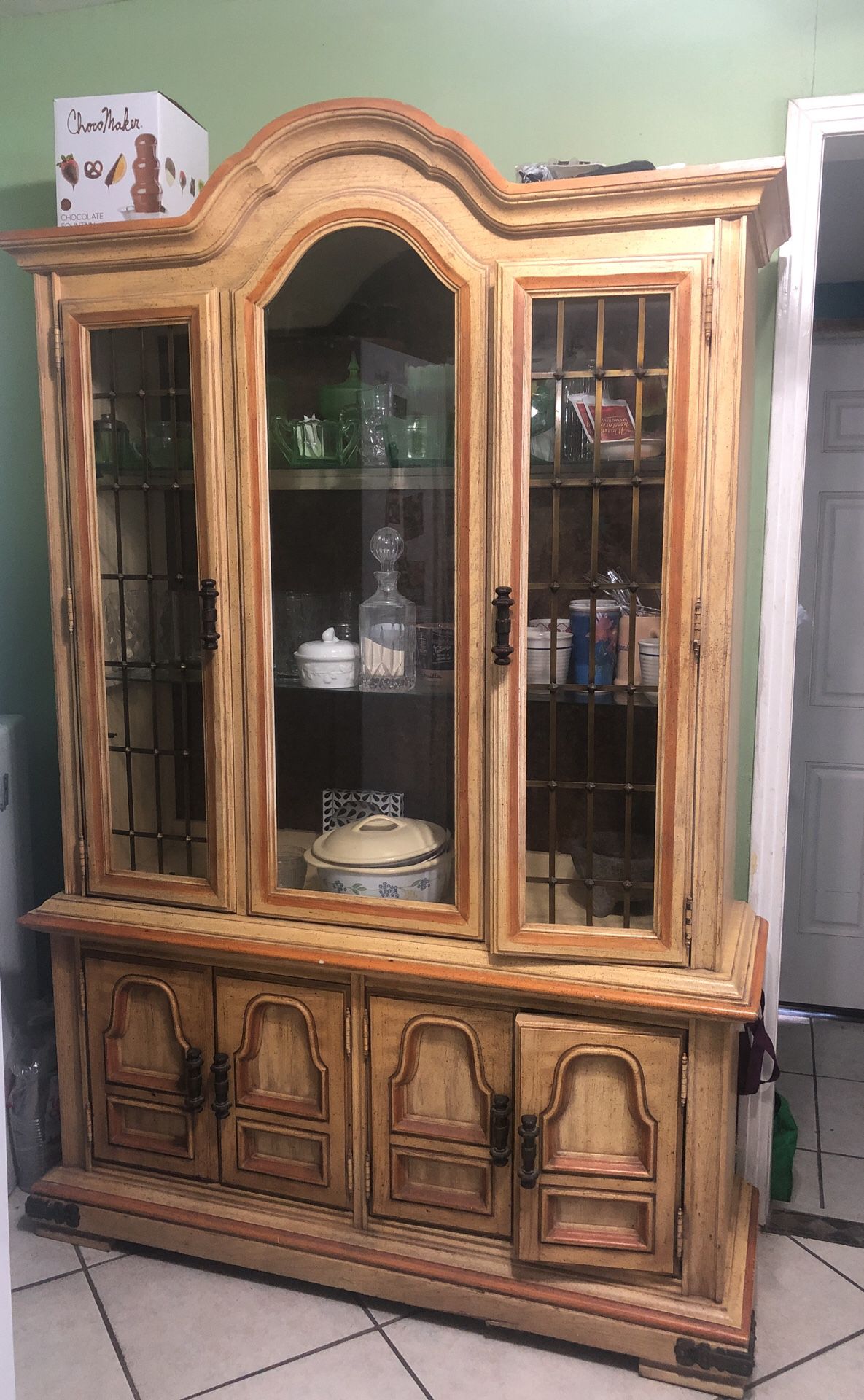 China Cabinet with matching Table