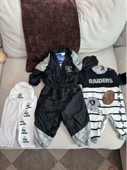 Vintage Raider outfits size 6-9 months