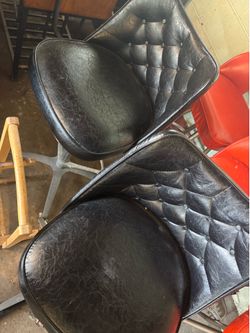 Bar Chairs 3 set red 4 set black