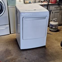 LG Gas Dryer In Very Good Working Condition Delivery Is Available, 30 Warranty  Ablo Español. 