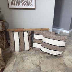 3 Brand New 20x20 Pillows From Ashley Furniture 