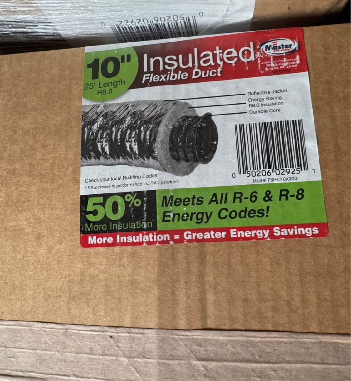 25 Ft 10 R8 Flex Duct Master Flow 10 X 25 Insulated Flexible Duct R8 Silver