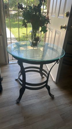 Glass entertainment
