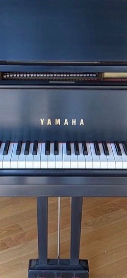 Yamaha Baby Grand
