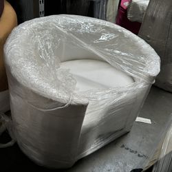 accent chair/small sofa