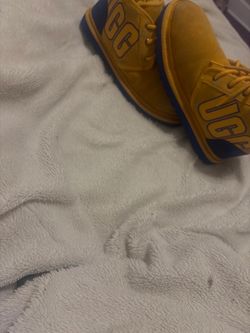 Ugg Neumel Graphic Outline
