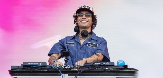 4 Disco Lines tickets for sale !