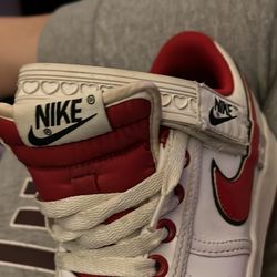 $60 OBO Kids Nike Vandal Low White Varsity Red 2009 Youth Size 6.5 (used good condition