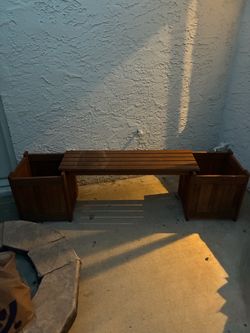 Bench with 2 planters on each end