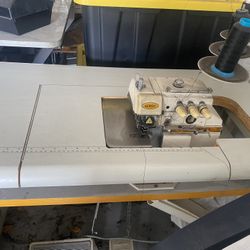 Máquina Over Lock Y Baby Mero