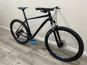 2022 Cannondale Trail 5 29er MTB Shimano DEORE 1x10 ROCKSHOX Fork Size LARGE