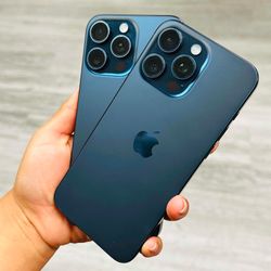 iPhone 15 pro max 1TB carrier unlocked