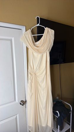 Dress off white / beige . Size 2x(16) stretchable